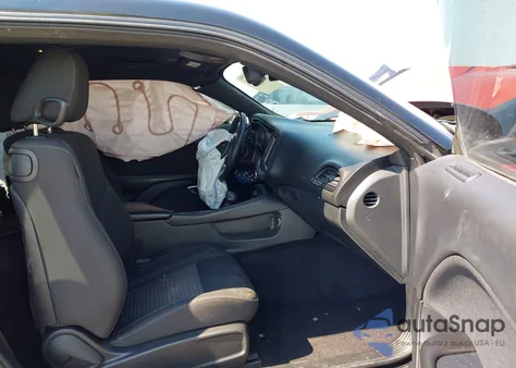 2018 Dodge Challenger Sxt z USA, uszkodzony, nr VIN 2C3CDZAG3JH241537